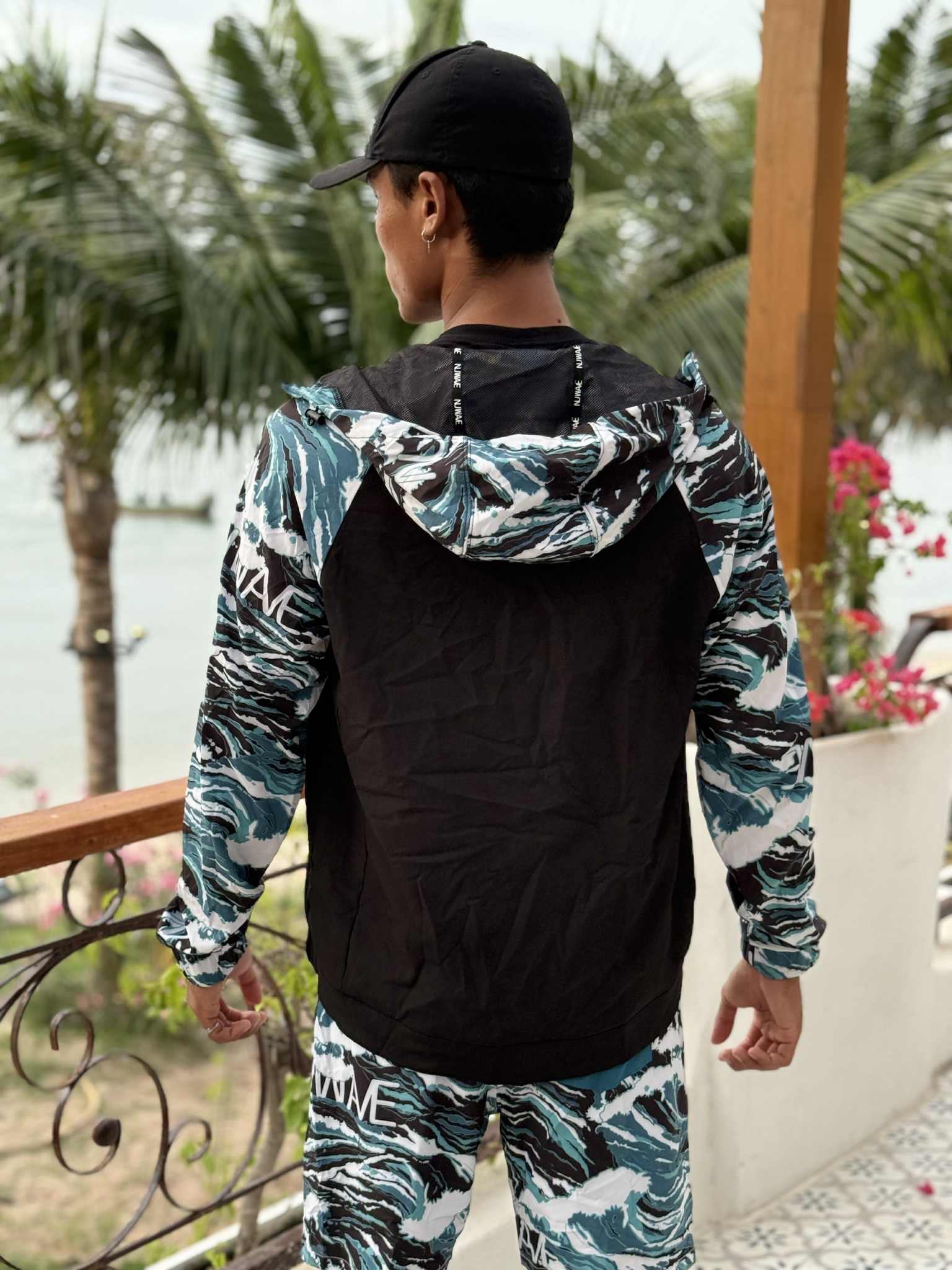 UNISEX JACKET