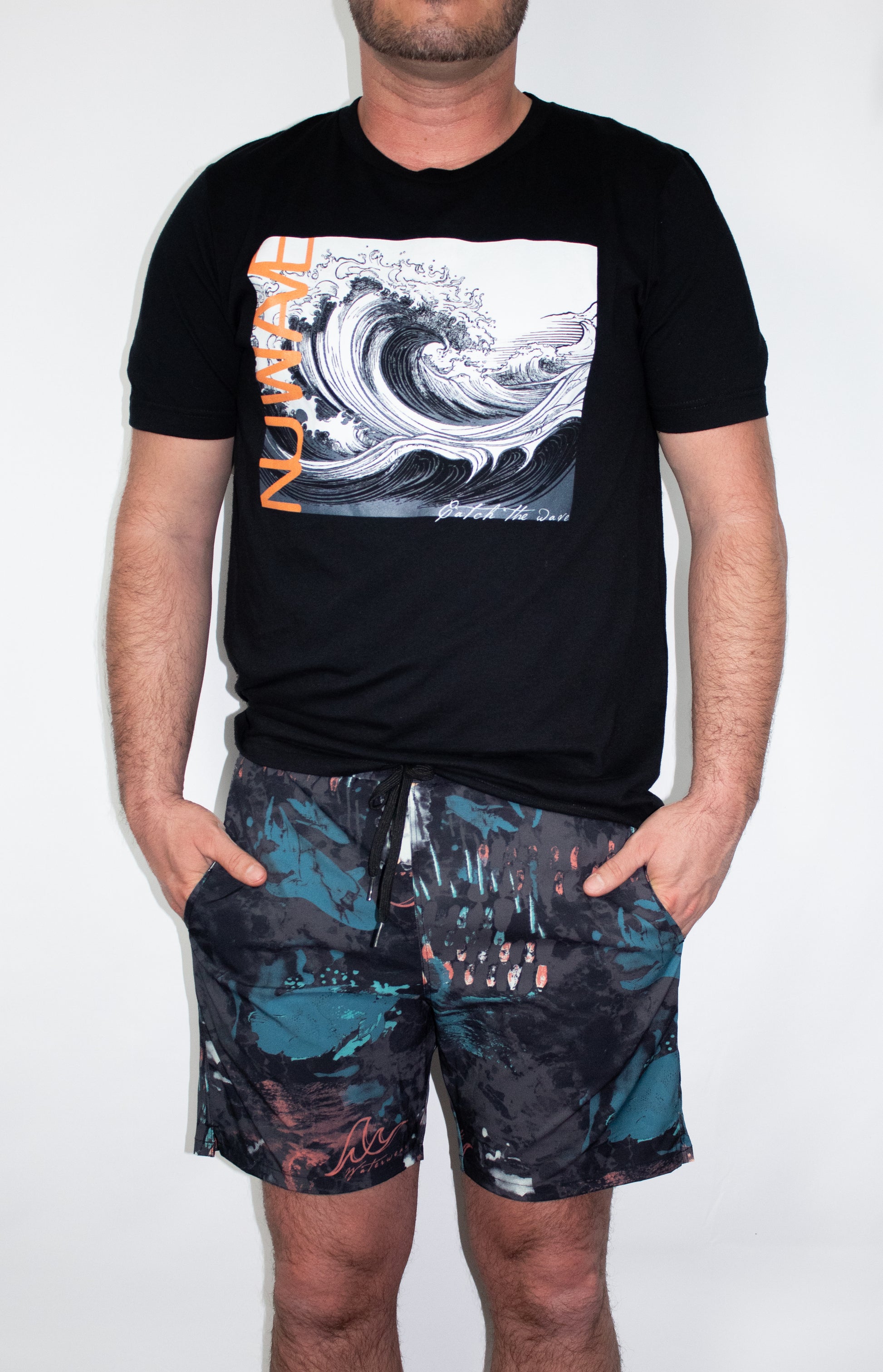 UNISEX WAVE GRAPHIC T-SHIRT
